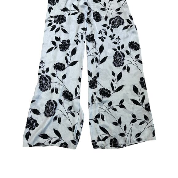 Show Me Your Mumu The Jagger Jumpsuit Silky Silver Floral Medium - Picture 3 of 5